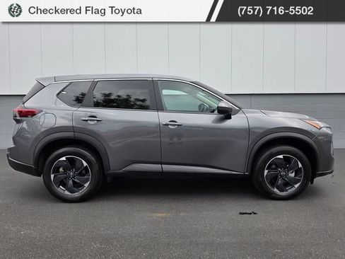 Used 2026 Nissan Rogue SV AWD/4WD image 6