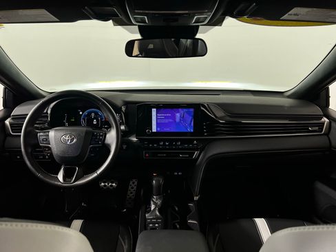 Certified 2025 Toyota Camry SE image 21