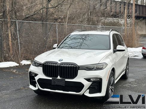 Used 2020 BMW X7 xDrive40i w/ M Sport Package AWD/4WD image 7