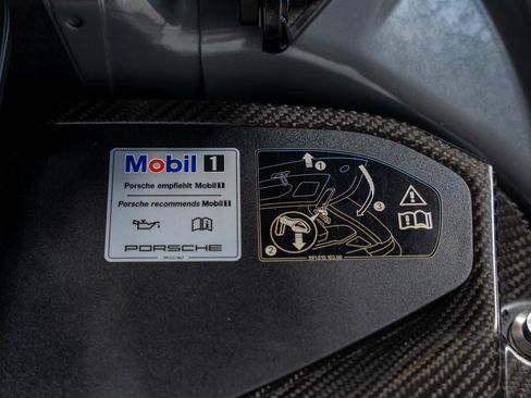 Used 2018 Porsche 911 GT3 RWD image 48