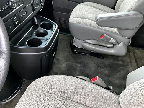 Used 2018 Chevrolet Express 3500 LT w/ LT Preferred Equipment Group image 12