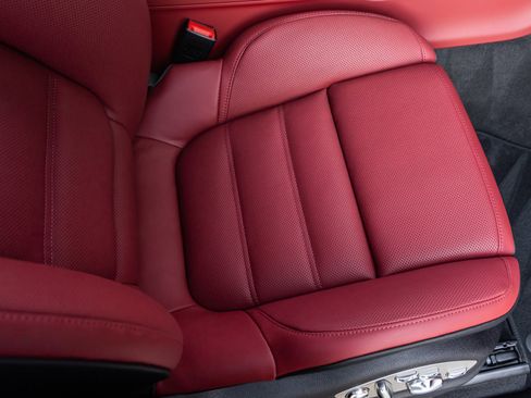 New 2026 Porsche Macan S image 42