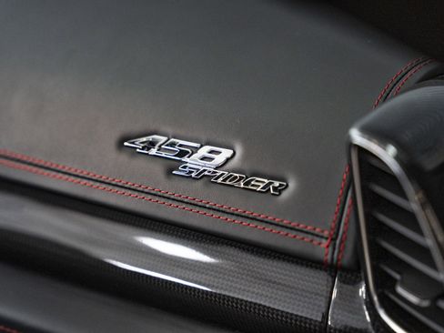 Used 2014 Ferrari 458 Spider image 35