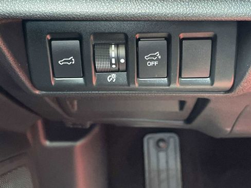 Used 2021 Subaru Outback Premium AWD/4WD image 27