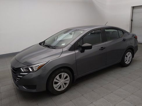 Used 2024 Nissan Versa S w/ Trunk Package FWD image 2