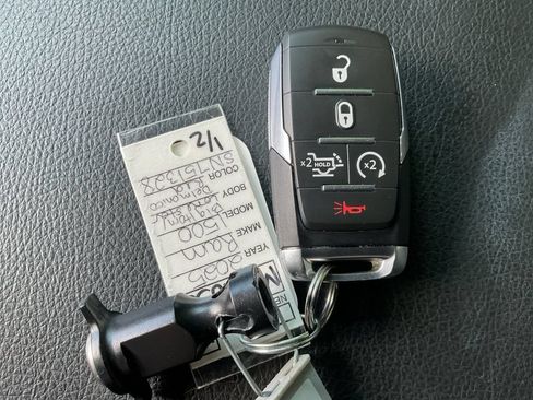 Used 2025 RAM 1500 Big Horn AWD/4WD image 35