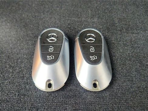 Used 2024 Mercedes-Benz GLC 300 GLC 300 w/ AMG Line image 59