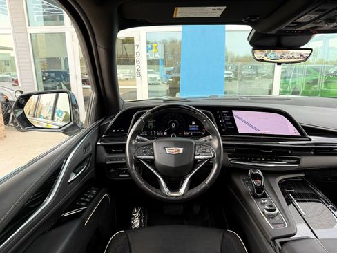Used 2023 Cadillac Escalade ESV Sport AWD/4WD image 45