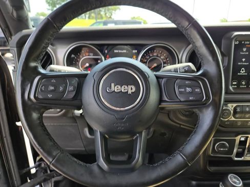Used 2022 Jeep Gladiator Sport AWD/4WD image 32