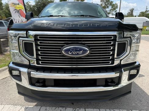 Used 2021 Ford F350 Lariat w/ Lariat Ultimate Package AWD/4WD image 2