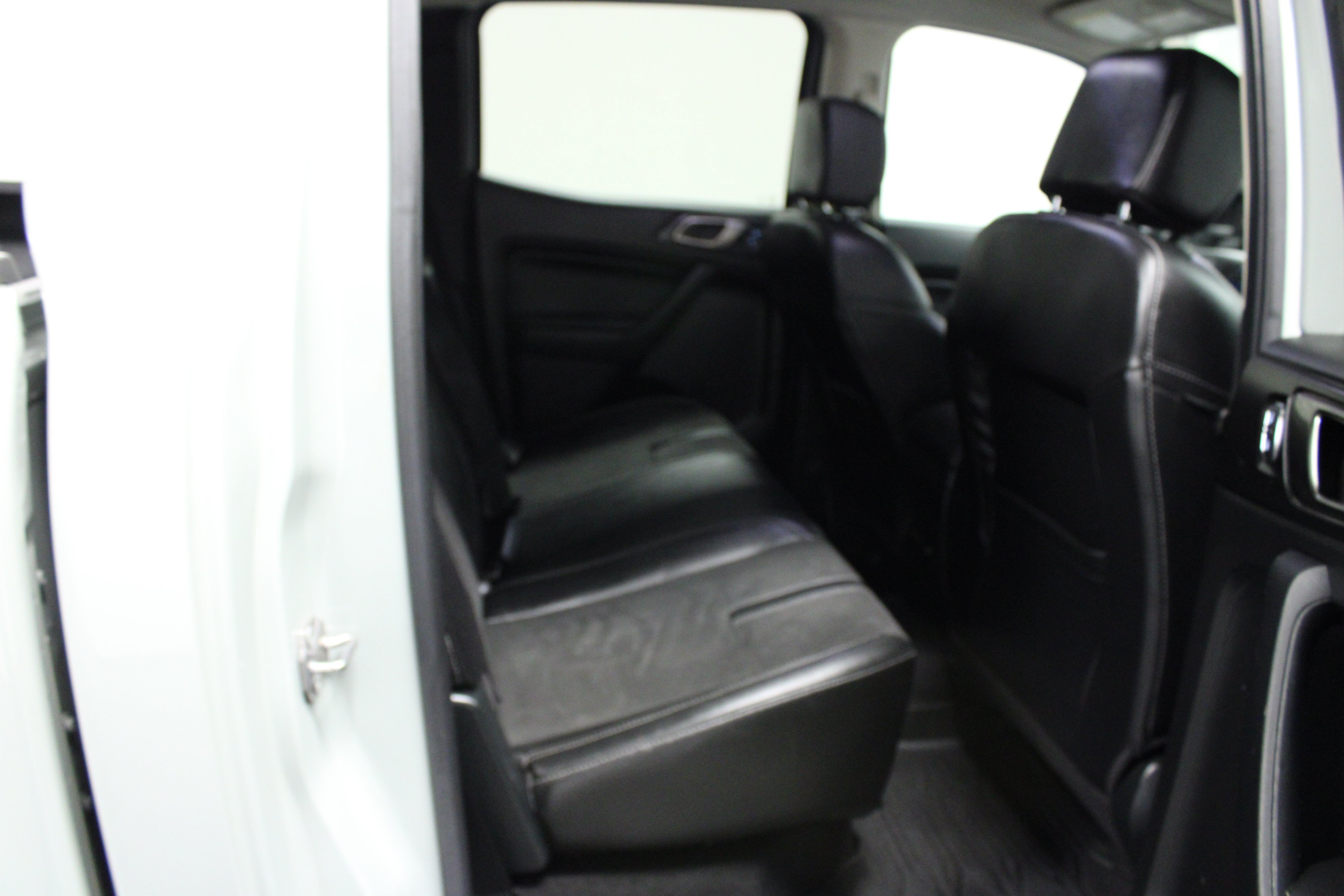 Used 2022 Ford Ranger Lariat w/ Tremor Off-Road Package AWD/4WD image 12