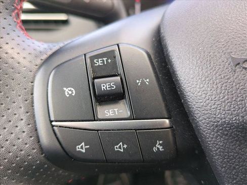 Used 2024 Ford Escape ST-Line image 17