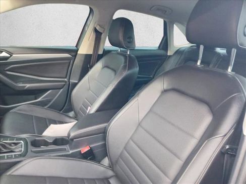 Used 2023 Volkswagen Jetta SE image 15