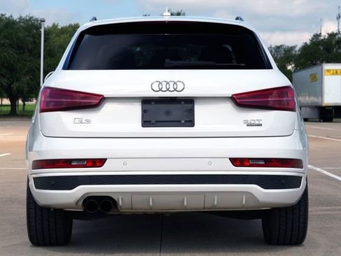 Used 2018 Audi Q3 2.0T Premium Plus w/ Premium Plus Package AWD/4WD image 10