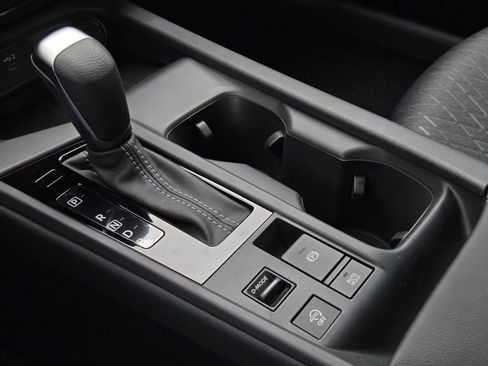 New 2026 Nissan Sentra SV FWD image 22