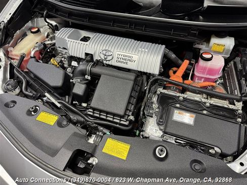 Used 2014 Toyota Prius V Two image 24