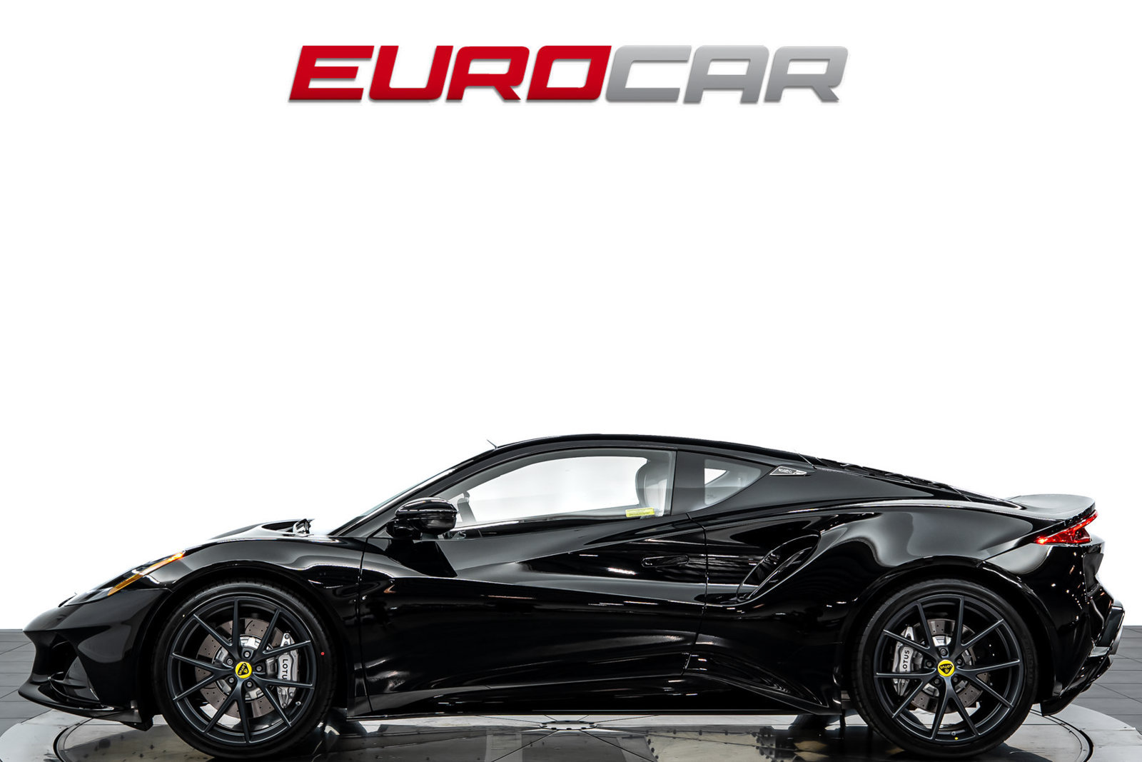New 2026 Lotus Emira SE RWD image 2