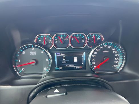 Used 2019 GMC Yukon SLT w/ Premium Edition AWD/4WD image 29