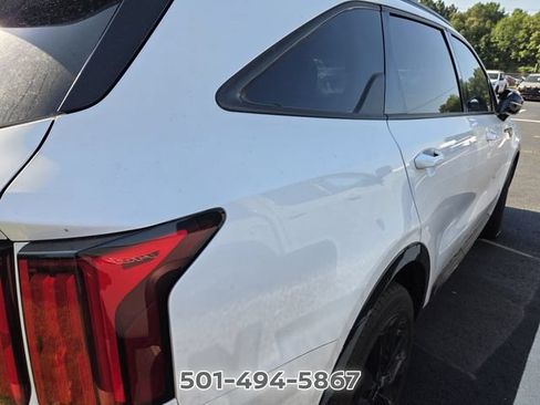 Used 2023 Kia Sorento SX FWD image 9
