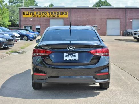 Used 2022 Hyundai Accent SE w/ Cargo Package image 7