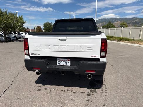 Certified 2025 Honda Ridgeline Sport image 9