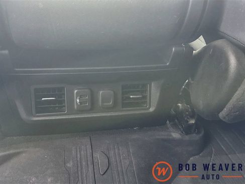 Used 2022 GMC Sierra 3500 SLE w/ SLE Convenience Package AWD/4WD image 32