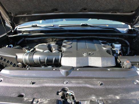 Used 2019 Toyota 4Runner SR5 w/ Wilderness Package RWD image 32