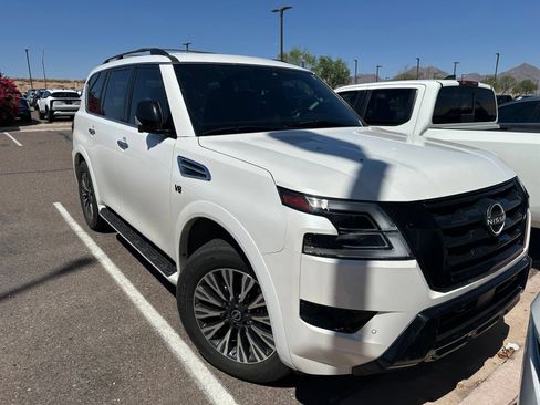 Used 2021 Nissan Armada SL w/ Midnight Edition Package RWD image 2