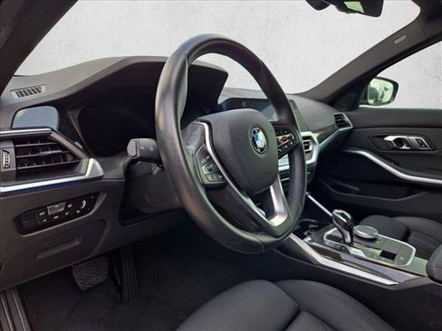 Used 2020 BMW 330i Sedan w/ Convenience Package RWD image 10