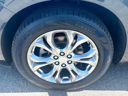 Certified 2018 Buick Enclave Avenir AWD/4WD image 11