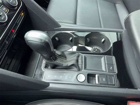 Used 2023 Volkswagen Atlas SE w/ Panoramic Sunroof Package image 28