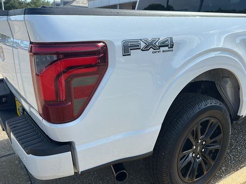 Used 2024 Ford F150 Platinum w/ FX4 Off-Road Package AWD/4WD image 16
