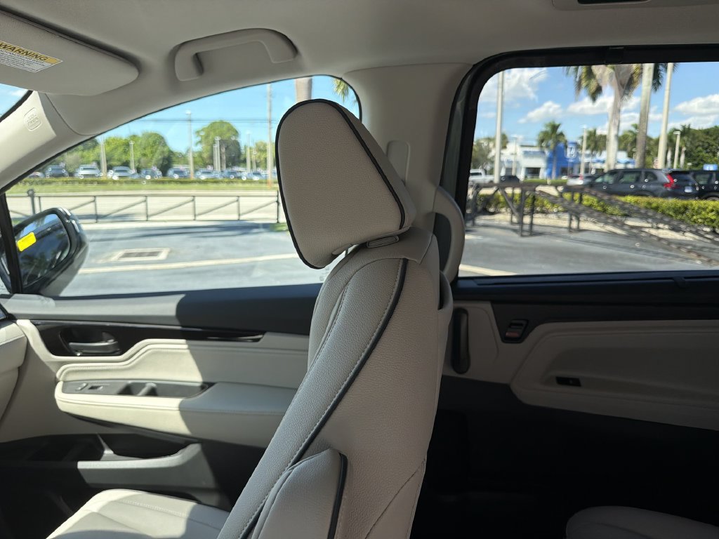 New 2027 Honda Odyssey Touring image 12