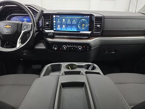 Certified 2022 Chevrolet Silverado 1500 LT w/ Z71 Off-Road Package AWD/4WD image 32