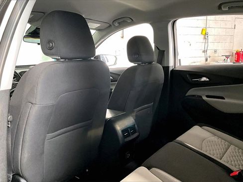 Used 2020 Chevrolet Equinox LT image 30