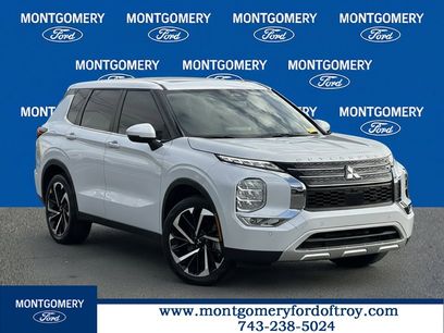 Used 2023 Mitsubishi Outlander SE