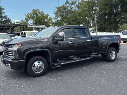 Used 2021 Chevrolet Silverado 3500 High Country AWD/4WD image 2