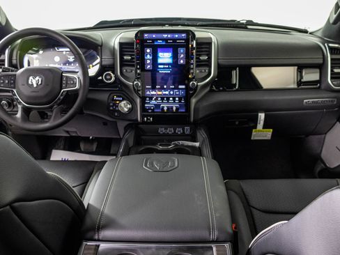 New 2026 RAM 1500 Laramie AWD/4WD image 29