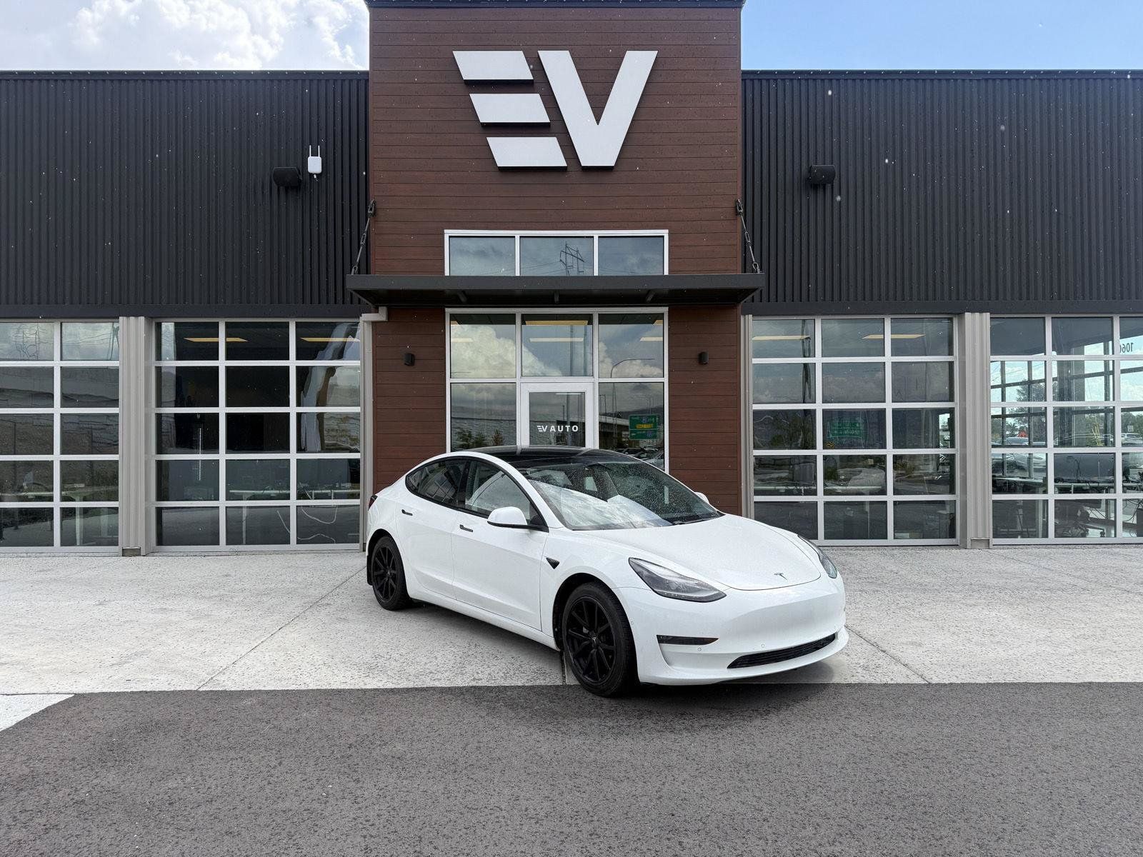 Used 2021 Tesla Model 3 Long Range AWD/4WD image 1