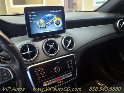 Used 2019 Mercedes-Benz CLA 250 image 19