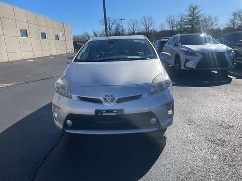Used 2013 Toyota Prius Five image 2