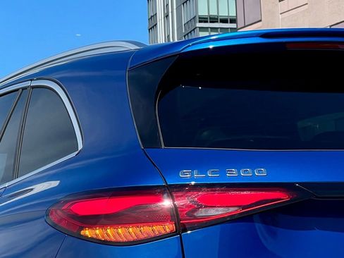 Certified 2026 Mercedes-Benz GLC 300 4MATIC image 9