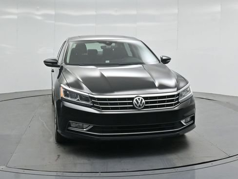 Used 2016 Volkswagen Passat 3.6 SEL Premium image 52