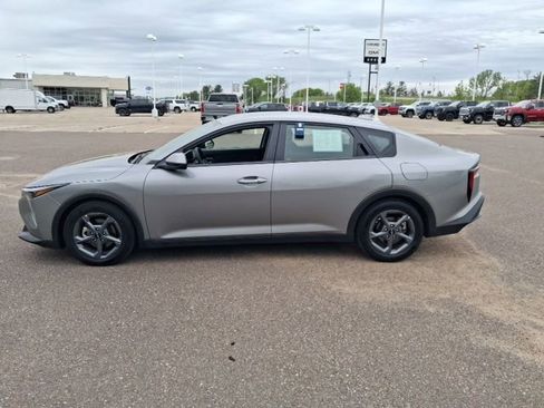 Used 2025 Kia K4 FWD image 5