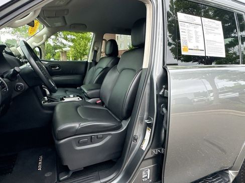 Certified 2022 Nissan Armada SV w/ Cargo Package AWD/4WD image 19