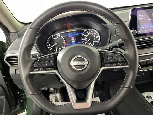 Used 2025 Nissan Altima 2.5 SR FWD image 22