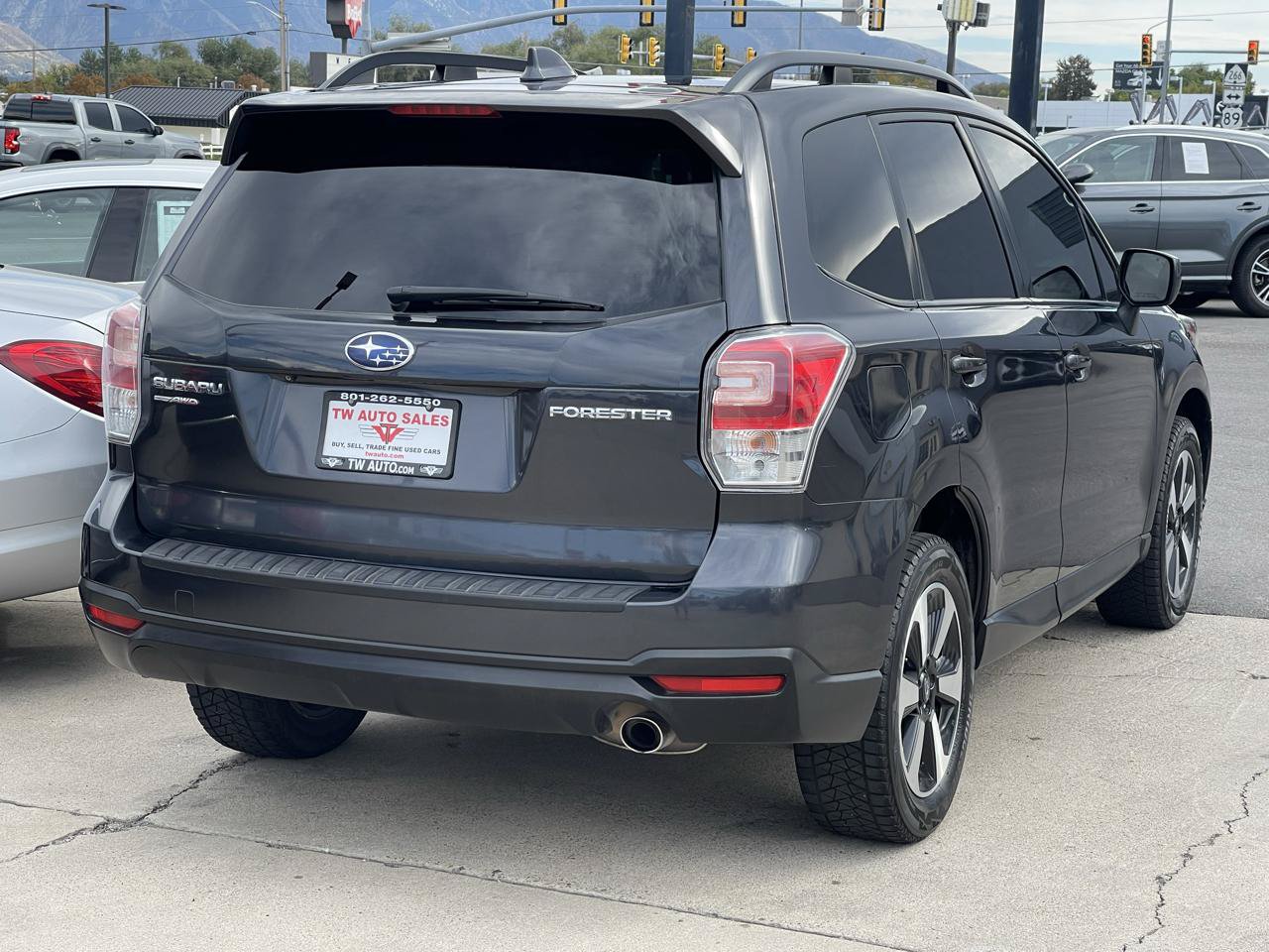 Used 2018 Subaru Forester 2.5i Premium AWD/4WD image 5