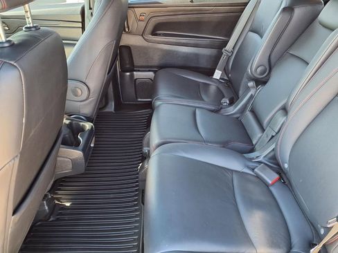 Used 2023 Honda Odyssey Sport image 11