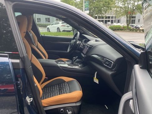 New 2024 Maserati Levante Trofeo image 39