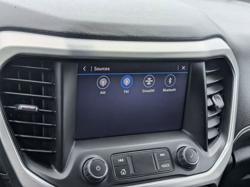 Used 2023 GMC Acadia SLE w/ Driver Convenience Package image 21